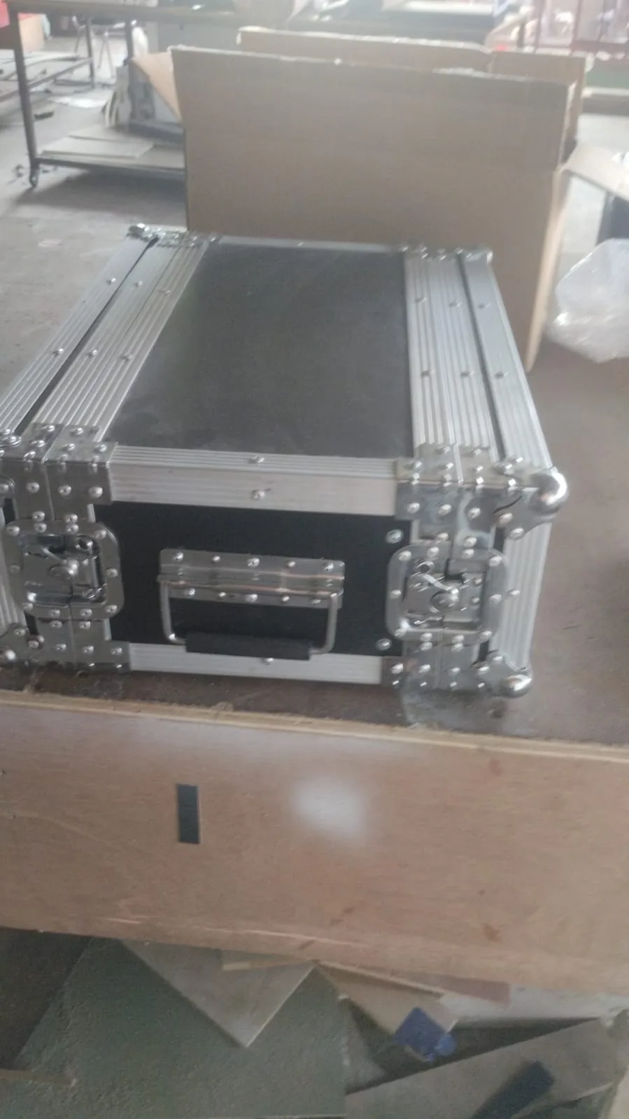 Rack case siap pakai di workshop TJS